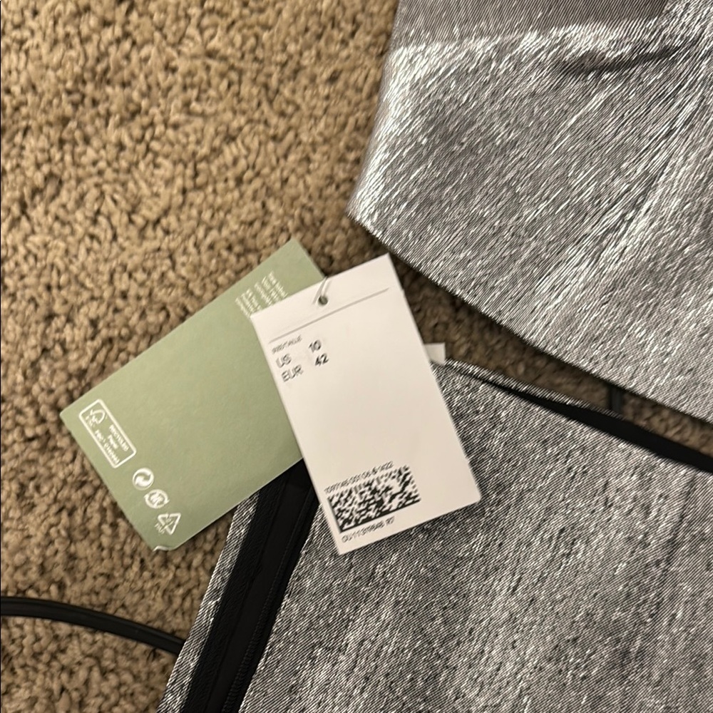 Silver Metallic Two-Piece Set - Picture 3 of 8